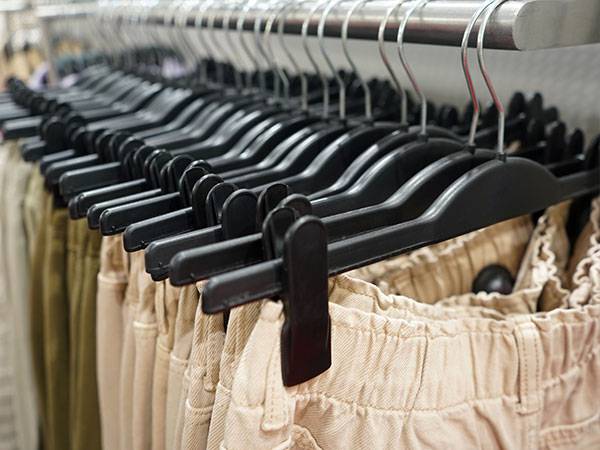 What are the types of hangers