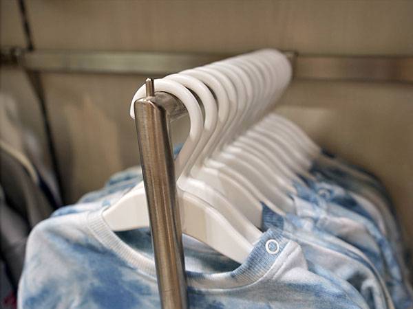 COAT HANGER